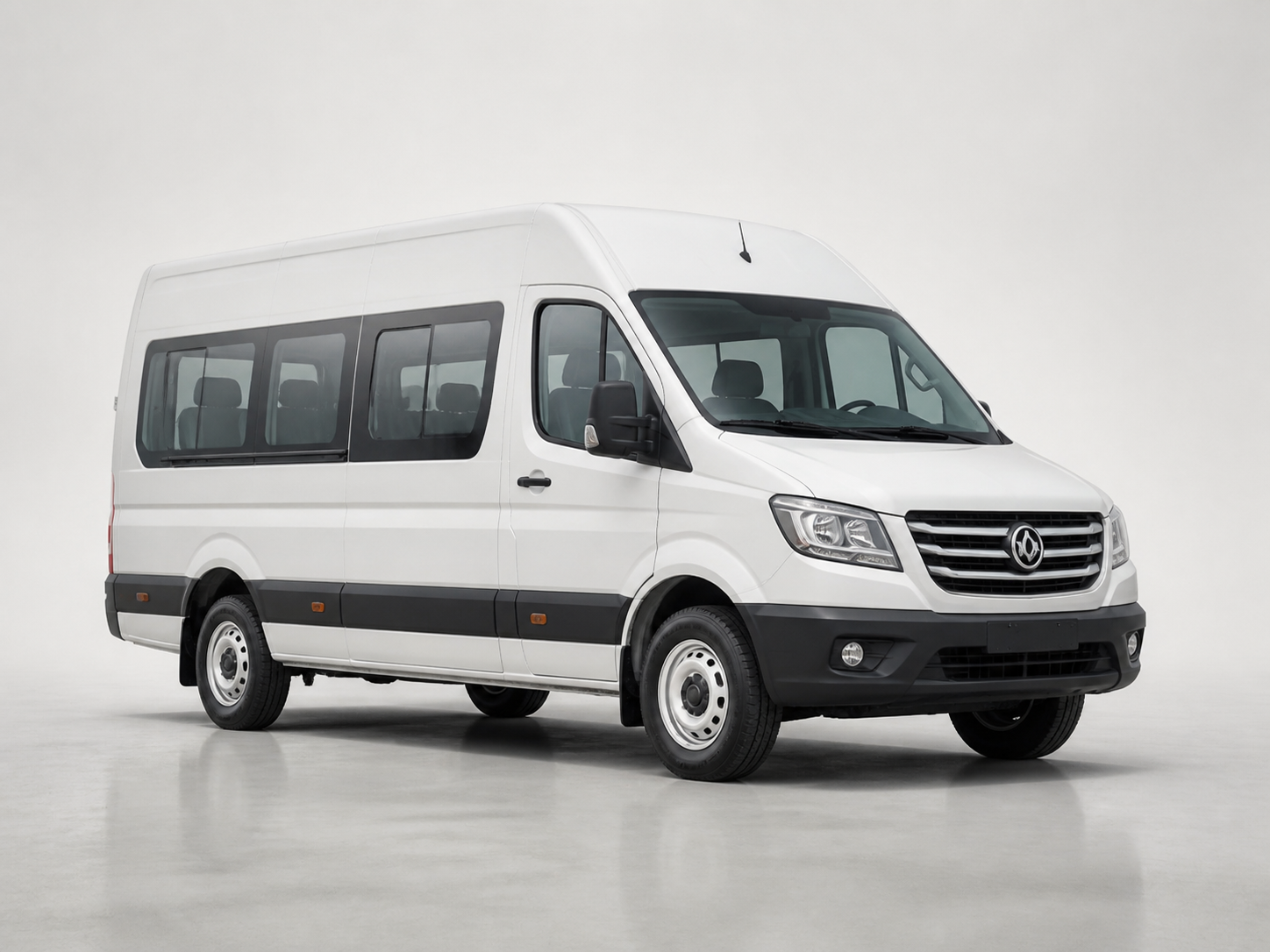 Force Urbania 9+1 Maharaja Seats (1+1) car rental in Bangalore